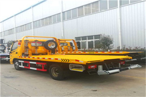 宜丰附近拖车救援搭电